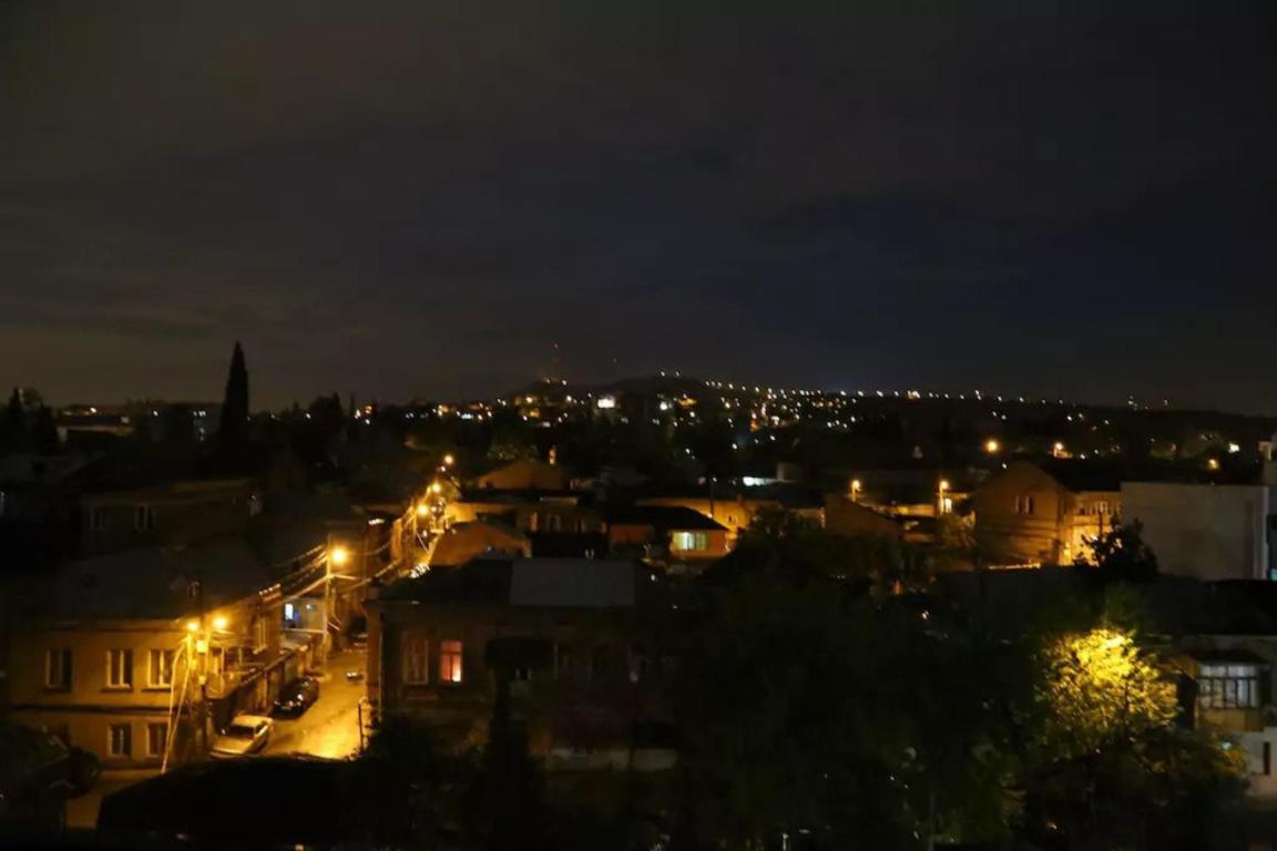 Your Home In Tbilisi: Cosy Stay In The Old City Экстерьер фото